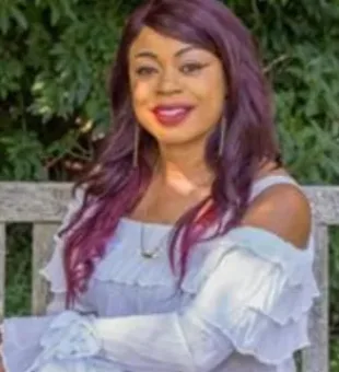 Dr.Moirar Leveille